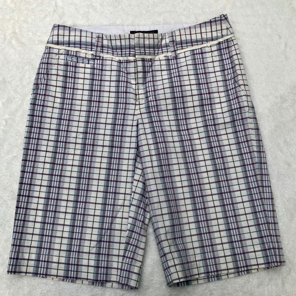 Banana Republic plaid bermuda shorts 2